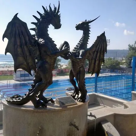 мезонет, 300 м море, центр דירה וארנה