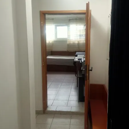 мезонет, 300 м море, центр